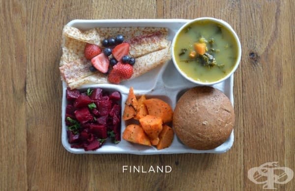 Финландия: супа от грах, цвекло, морковена салата, палачинка, пресни плодове.
