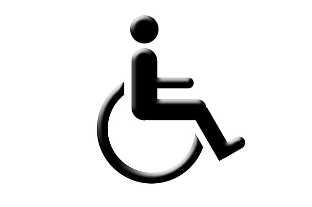 човек с увреждане