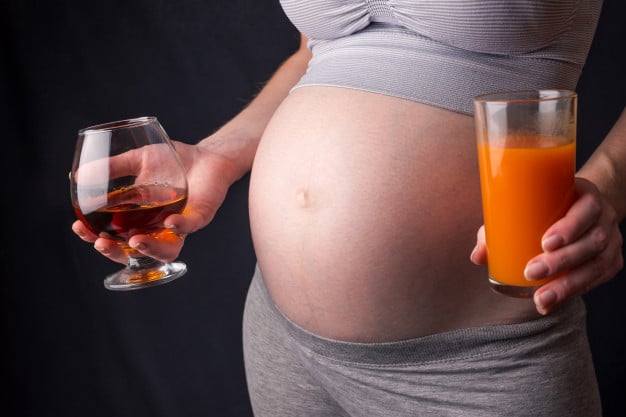 Прием на алкохол по време на бременност