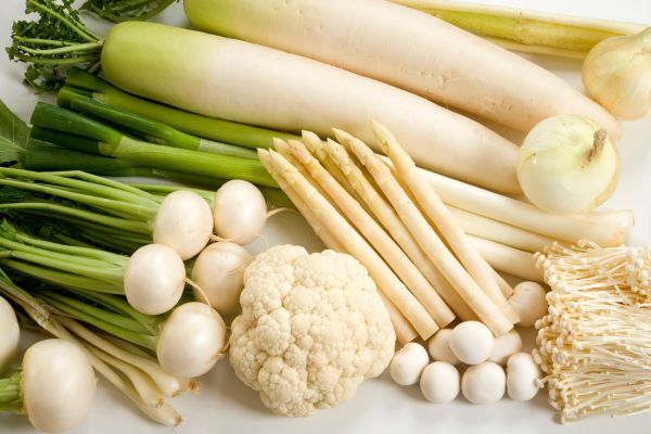 Белите зеленчуци помагат за контролиране на нивата на холестерола бели зеленчуци, карфиол, ряпа, лук