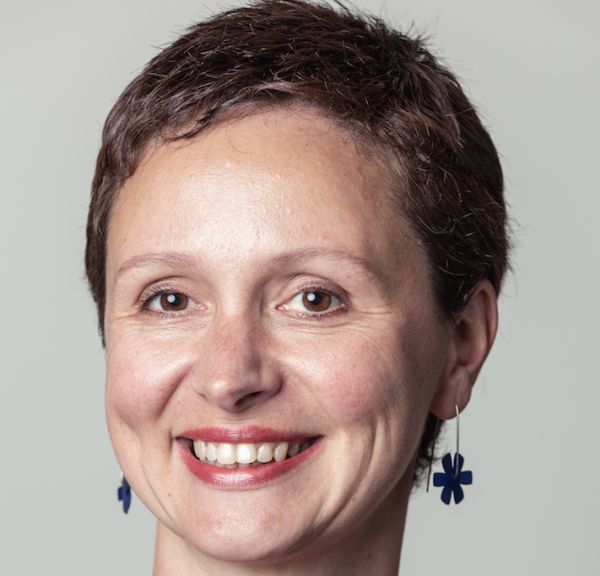 Важно е да съберем солидни научни доказателства и изследването за геномното тестване да продължи, споделя проф. Старк. проф. Зорница Старк