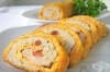 Яйчено руло с моркови, месна плънка и сушени домати