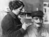 През 1917 г. тази жена помага на тежко ранени войници от Първата световна война като създава невероятно точни маски за лице