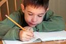 Как да научим детето да държи правилно писалка или молив?