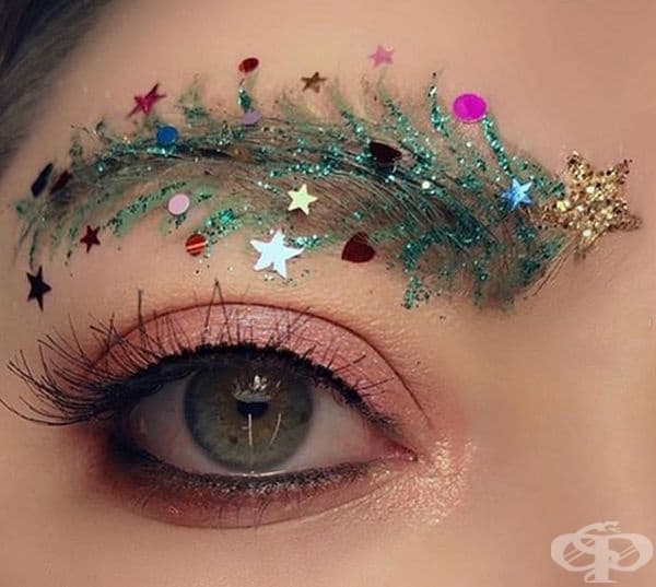 Коледни вежди в духа на зимните празници