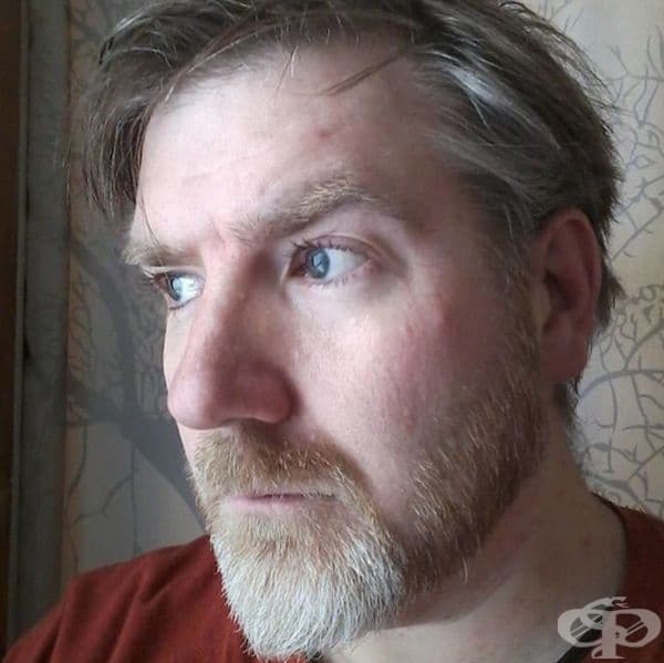 Това е майсторът на великолепните дървета - Роб Рогалски.