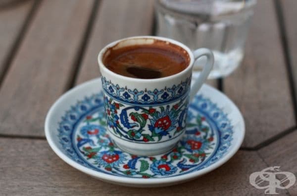 Кафе с чесън и мед, Турция. Доста популярна напитка в Турция, наричана още "тайната на старата Moor".