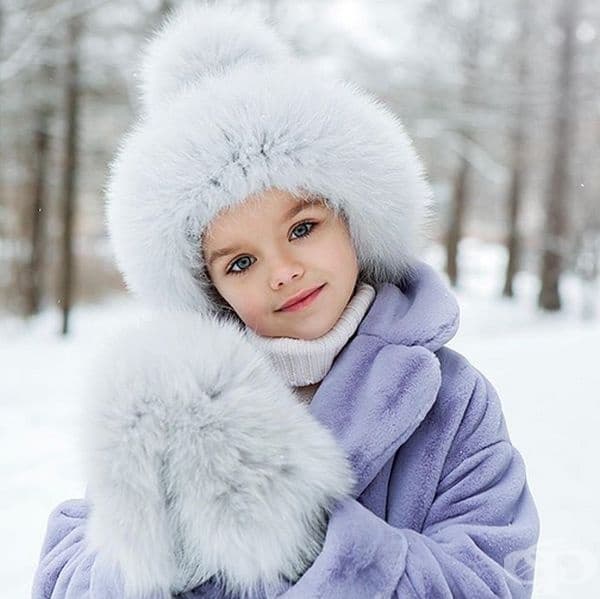 Малка снежна красавица.