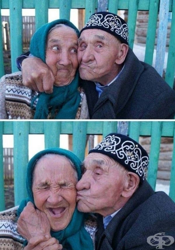 Щастлива двойка, която поддържа любовта жива.