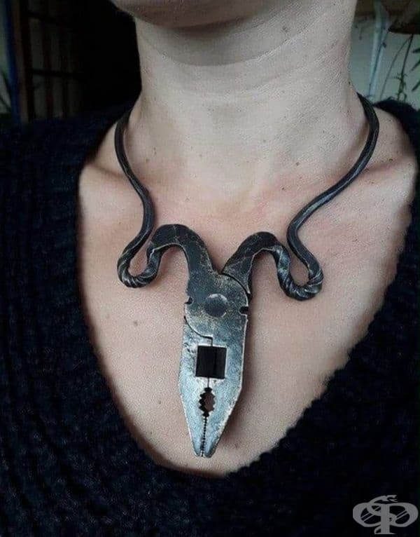 Колие от клещи.