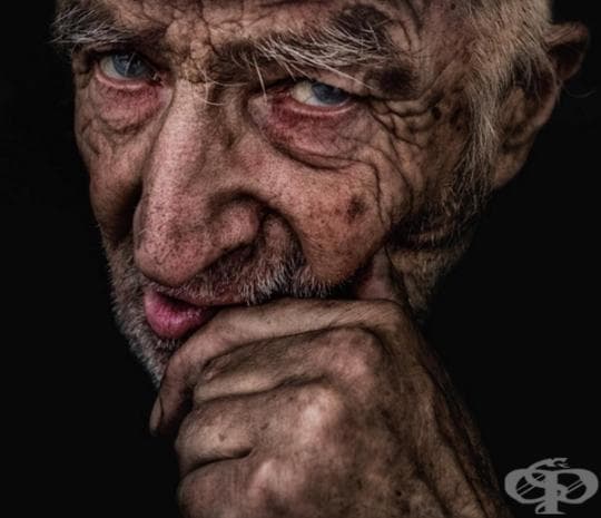 Фотограф улавя болката в сърцето на бездомни хора чрез тези уникални фотографии