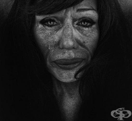 Фотограф улавя болката в сърцето на бездомни хора чрез тези уникални фотографии