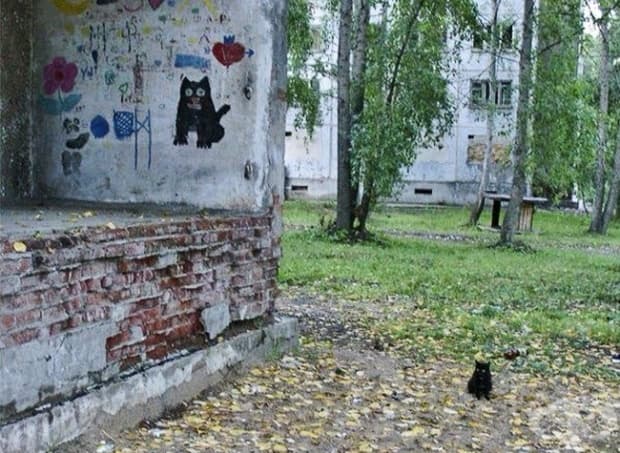 Пристигането му бе предсказано от древните стенописи.