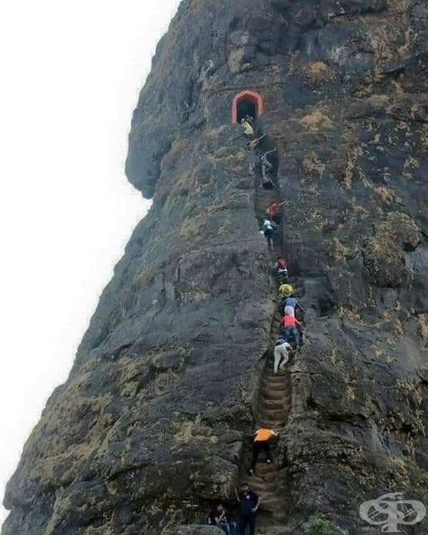 Пътека Harihar в Махаращра, Индия.