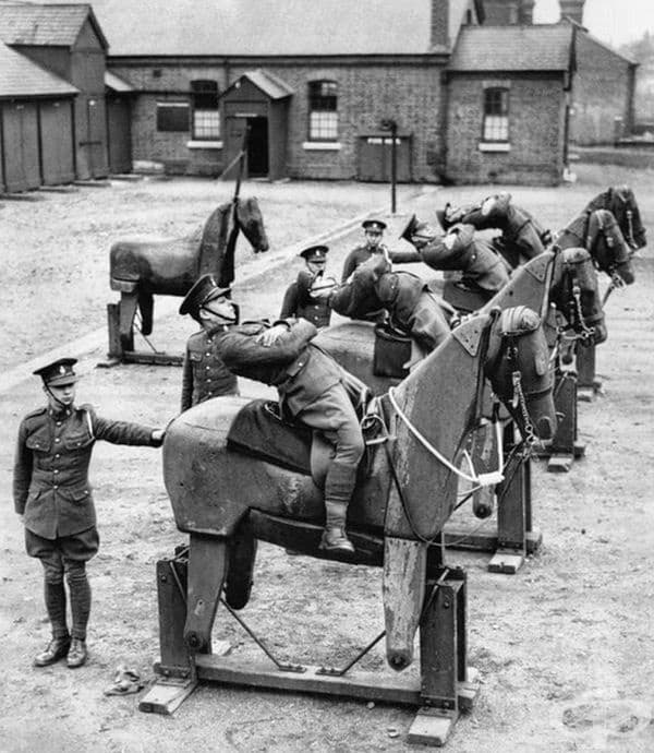 Обучение на кавалерията в Англия през 1935 г.