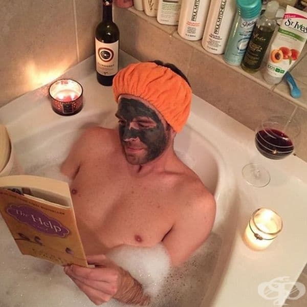 И така един час.