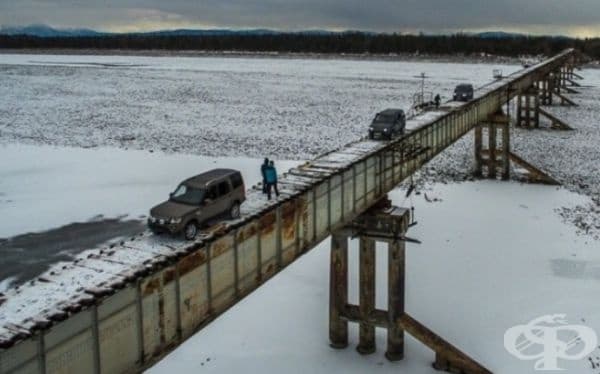 Много от начинаещите шофьори изпитват затруднения на този мост.