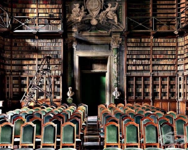 Академия на науките, Торино, Италия.