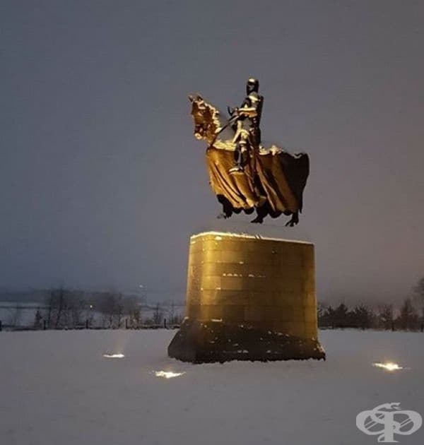 Левитиращият конник.