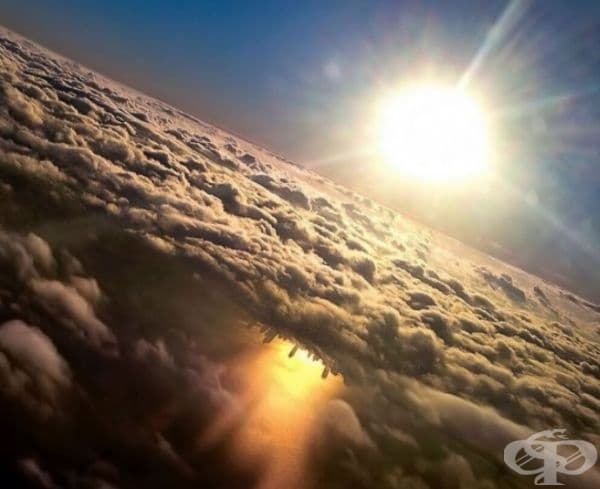 Отражението на езерото Мичиган в Чикаго, уловено от самолетен спътник.