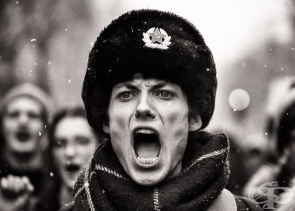 Студенти от Париж протестират срещу образователна реформа.