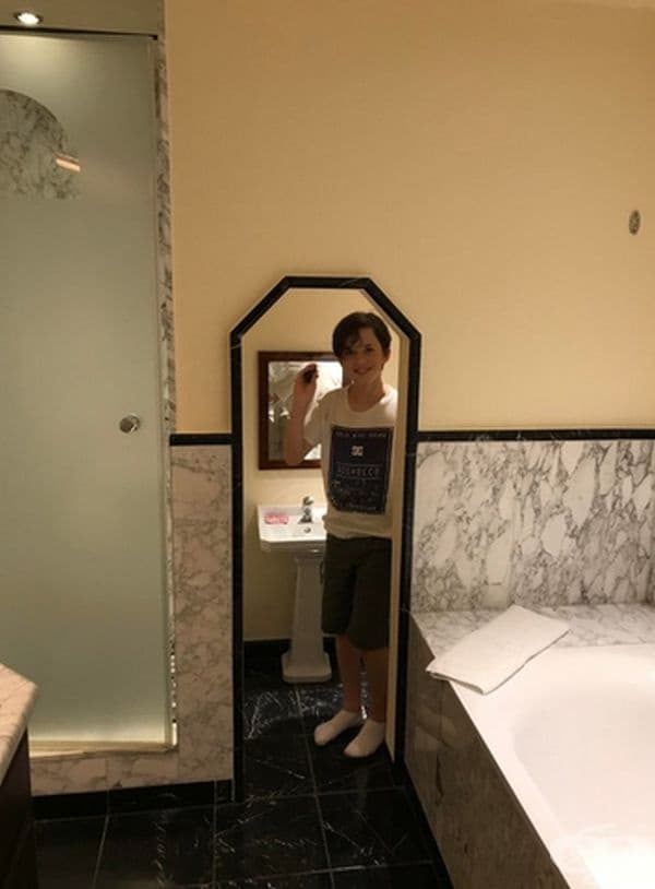 Хотел Europa Park Hotel в Германия предлага баня за деца в банята на възрастните.