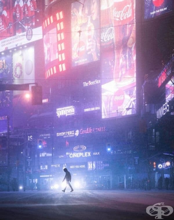 Кадър от Торонто, наподобяващ на сцена от „Blade Runner”.