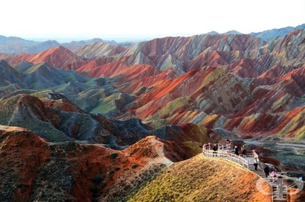 Цветните планини Данксия, Китай.