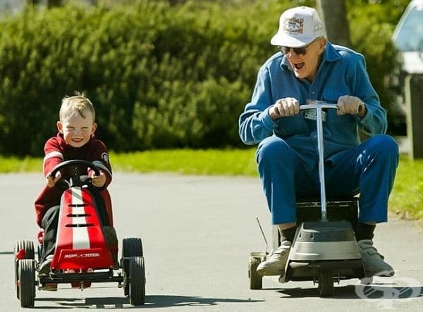 Дядото е не само роднина, но и истински приятел.