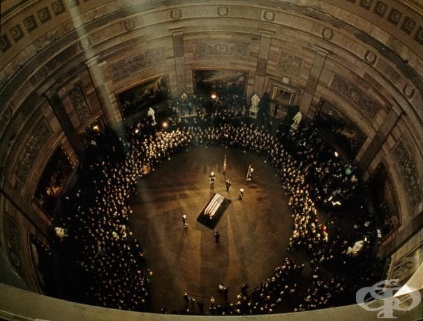 Ковчегът на Джон Ф. Кенеди в Капитолия, ноември 1963