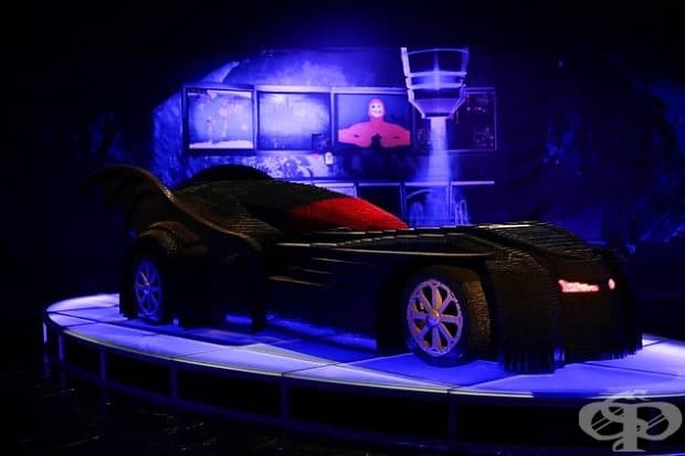 25 скулптури на Ди Си комикс герои, пресъздадени чрез милиони LEGO парчета!