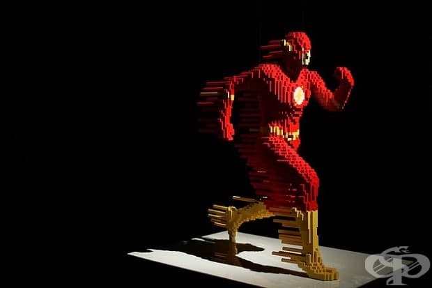 25 скулптури на Ди Си комикс герои, пресъздадени чрез милиони LEGO парчета!