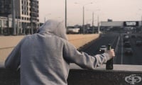 Алкохолната зависимост значително увеличава риска от самоубийство