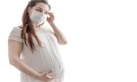 Инфекция със SARS-CoV-2 по време на бременност води до промени в имунните механизми на майката и бебето