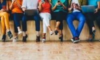 Честото използване на социални медии е свързано с повишена раздразнителност
