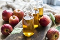 Ябълковият оцет успокоява разширени вени