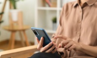 Близо 50% от младите хора се доверяват повече на съвети в TikTok, отколкото на лекарите