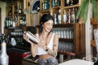 Истински истории: Захвърлих кариерата си, за да стана барманка, и съм по-щастлива от всякога