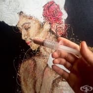 Впечатляващо: Медицинска сестра рисува картини със спринцовки и боя