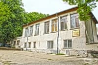 Училище за живот: една паралелна, невидима вселена