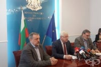 Здравните власти проследяват две българки, пътували до Китай и Тайланд, за новия коронавирус