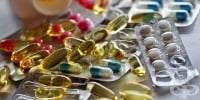 Здравният министър разреши лечението на пациенти с COVID-19 с хидроксихлорохин и азитромицин