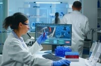 Великобритания стартира най-голямото клинично изпитване на кръвен тест за 50 вида рак