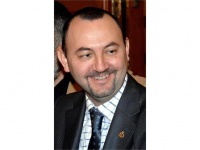  ,     :     ,         112