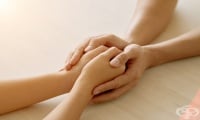 Как да говорите с приятел, загубил близък човек вследствие на самоубийство