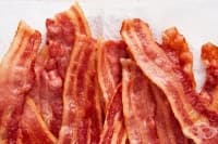 Как да приготвим хрупкав бекон в микровълнова