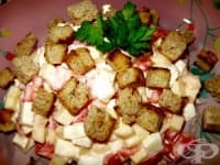 Салата от домати с кашкавал и майонеза