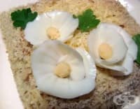 Салата от пилешки гърди с орехи