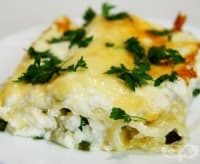 Канелони с плънка от сирене и чесън в сос бешамел