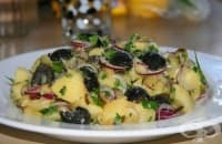 Картофена салата с маслини